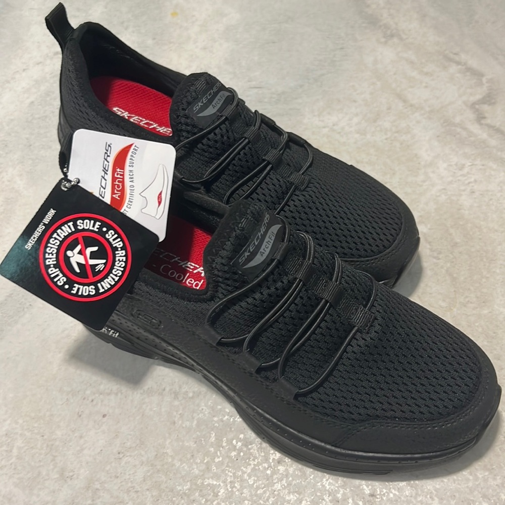 Skechers Arch-Fit Non-Slip/Slip Resistant Work Sneaker Size 6.5